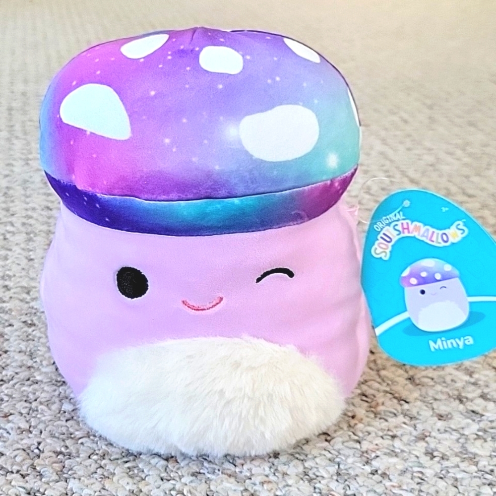SQUISHMALLOWS - MINYA THE MUSHROOM